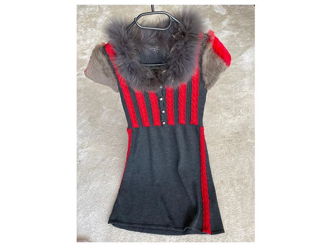 Mini vestido Salvatore Ferragamo de lã de caxemira e pele - vista 2