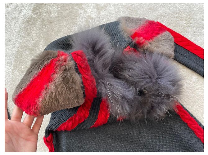 Mini vestido Salvatore Ferragamo de lã de caxemira e pele - vista 7