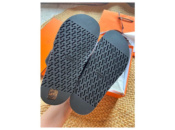 Sandali Hermès Cyprus in pelle nera taglia 36 Nero - vista 3