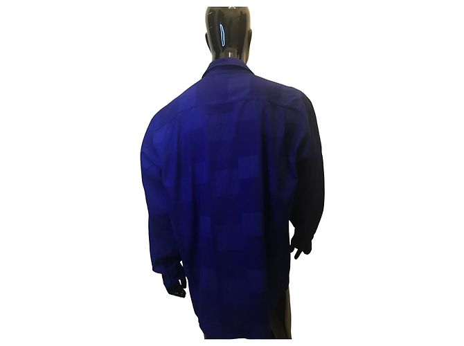Maglia blu rigida di Issey Miyake - vista 2