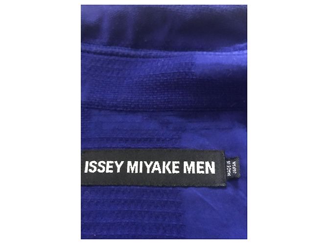 Maglia blu rigida di Issey Miyake - vista 3