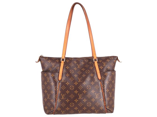Louis Vuitton Totally MM Monogram Tote Bag in Brown Leather - view 6