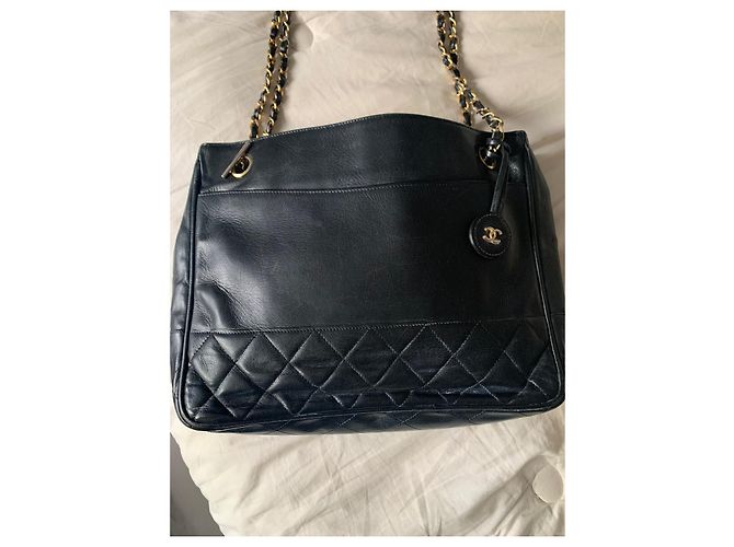 Borsa a spalla Chanel in pelle nera Nero - vista 9