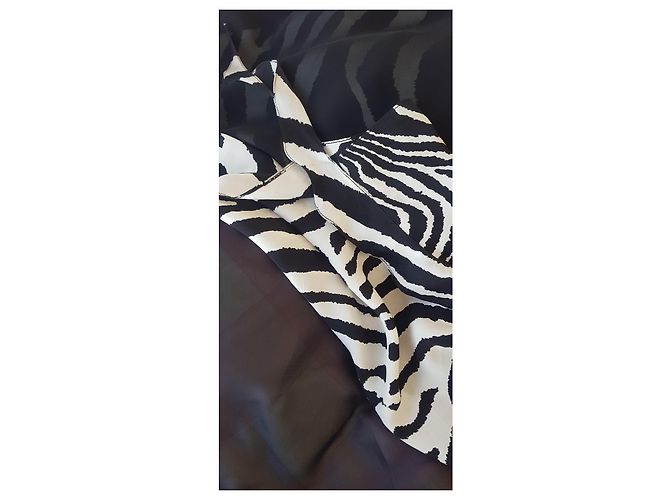 Autre Marque Abito lungo e scollato sulla schiena Stampa zebra - vista 18