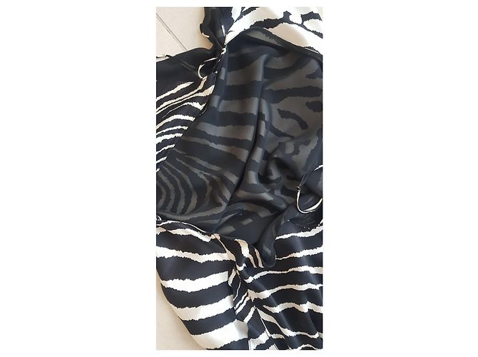Autre Marque Abito lungo e scollato sulla schiena Stampa zebra - vista 4