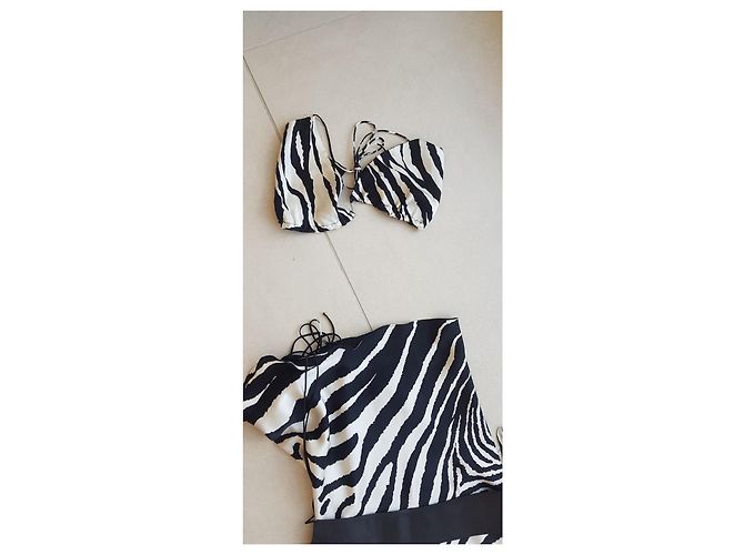 Autre Marque Abito lungo e scollato sulla schiena Stampa zebra - vista 9