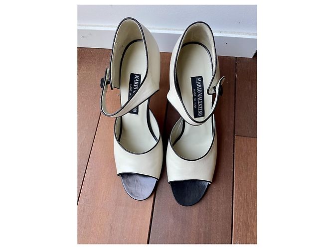 Décolleté Peep-toe Valentino in pelle nero e greggio 39 Bianco Crudo Bianco sporco - vista 5
