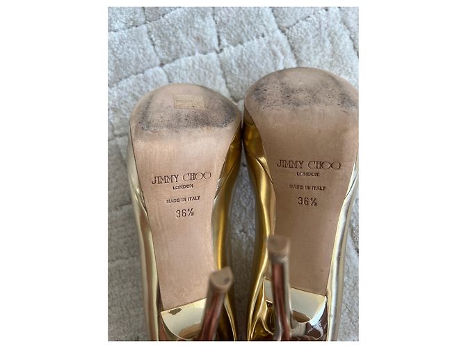 Décolleté Jimmy Choo in vernice dorata D'oro - vista 4