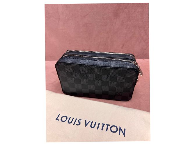 PORTAFOGLIO INDOSSABILE ALPHA LOUIS VUITTON Grigio - vista 6