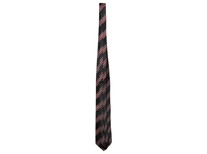 Cravatta Ermenegildo Zegna Rigata in Seta Grigio e Rosa - vista 4