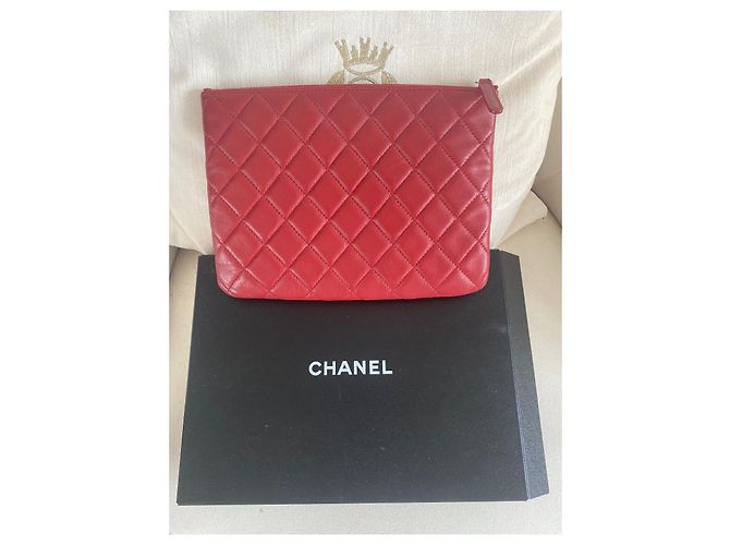Cambon Clutch Chanel Rossa in Pelle Rosso - vista 3