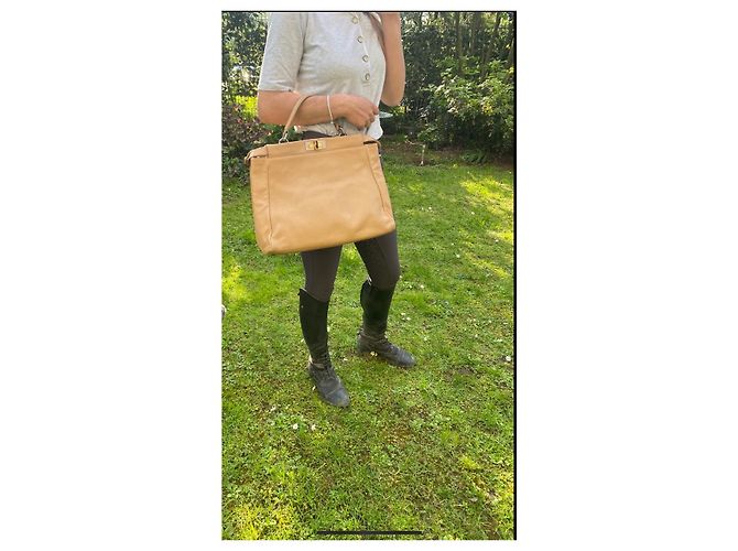 Borsa a mano Fendi in pelle beige - vista 6