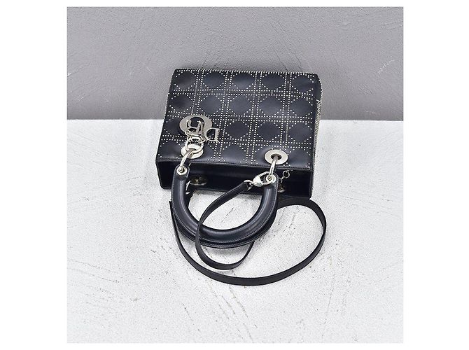 Lady Dior medio in pelle di agnello con borchie - vista 7