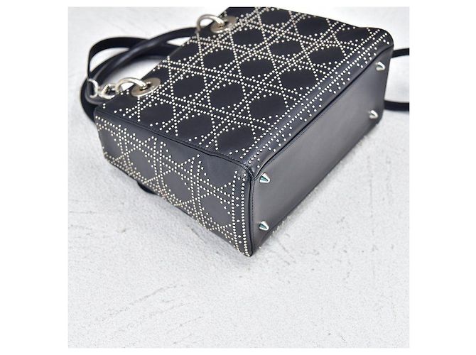 Lady Dior medio in pelle di agnello con borchie - vista 8