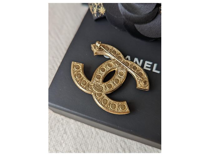 Chanel CC F15V Logo GHW Scatola di spille di perle e cristalli docs D'oro - vista 10