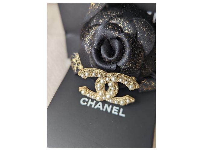 Chanel CC F15V Logo GHW Scatola di spille di perle e cristalli docs D'oro - vista 4