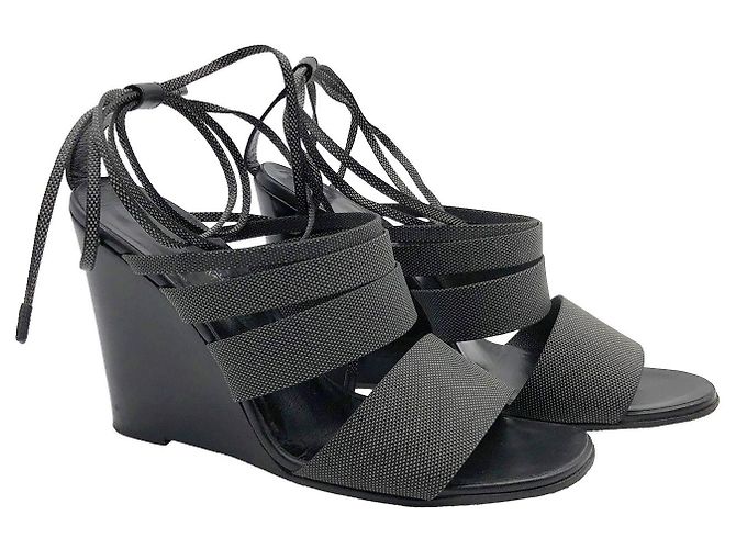 Sandali Hermès con tacco a blocchi di legno nero e cinturini grigi Grigio - vista 2