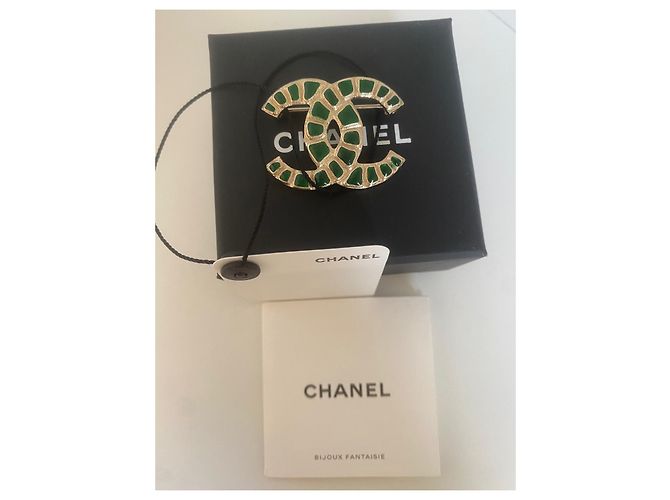 Spilla da collezione Chanel oro , Nuovo di zecca!! Verde Gold hardware - vista 2