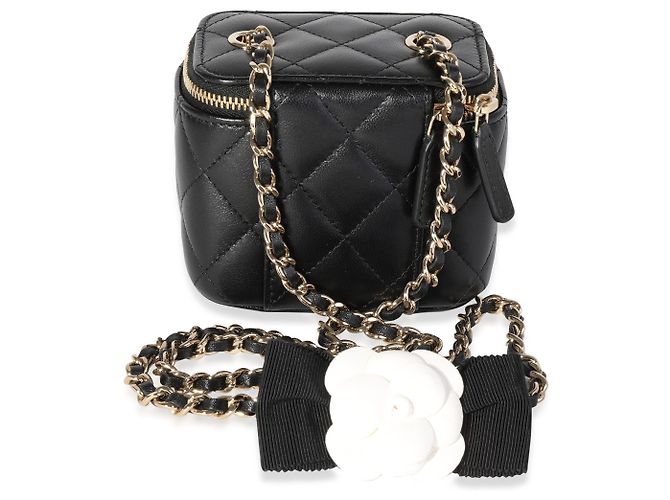 Vanity Chanel Mini-Kosmetikkoffer aus schwarzem, gestepptem Lammleder mit Kette - Ansicht 2