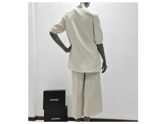 Conjunto de terno Chanel Ivory Knited Bege - vista 5