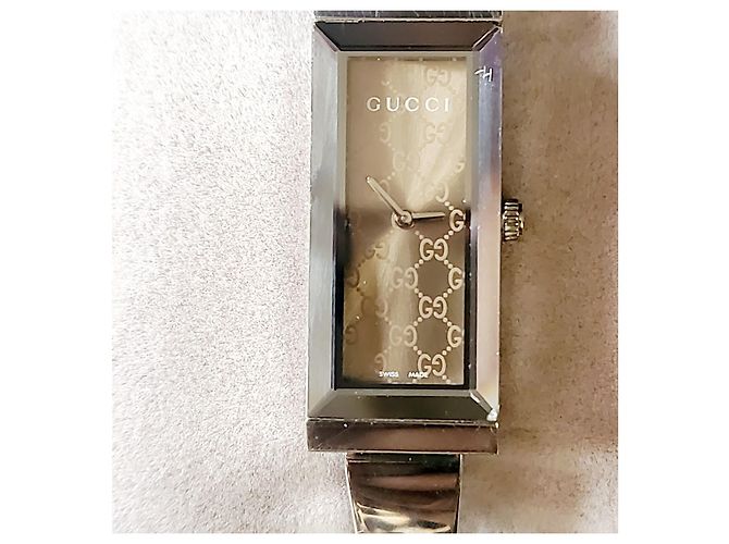 Marmont Gucci Monogramm Uhr aus Stahl Silberfarben - Ansicht 2