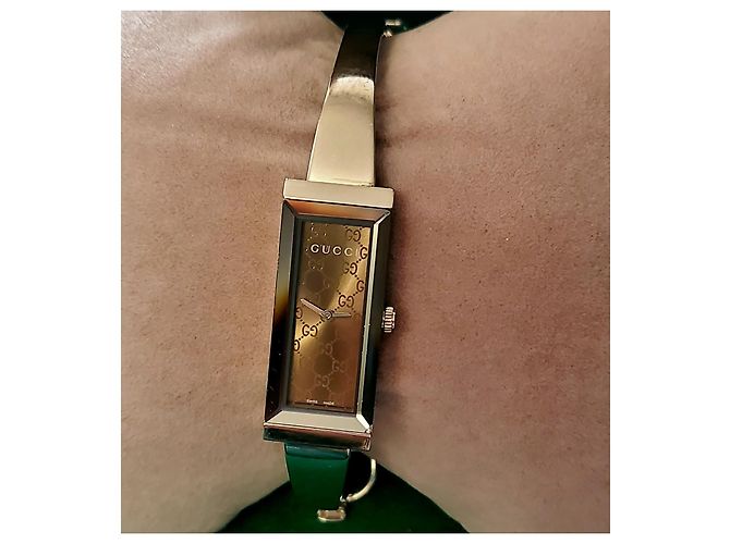 Marmont Gucci Monogramm Uhr aus Stahl Silberfarben - Ansicht 9