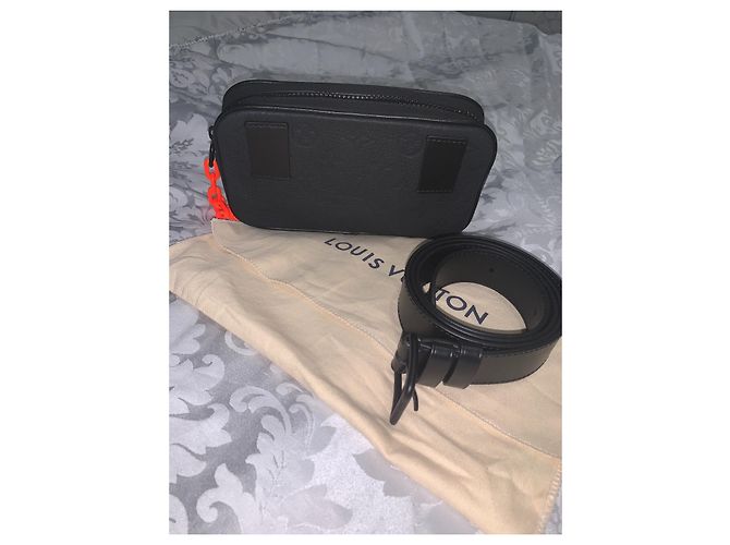 Borsa Louis Vuitton Volga Nero - vista 2