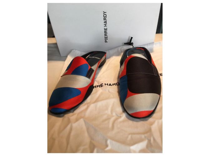 Mule de seda Pierre Hardy Preto Branco Vermelho Azul claro - vista 2
