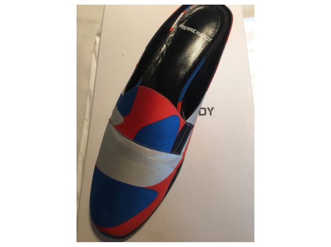 Mule de seda Pierre Hardy Preto Branco Vermelho Azul claro - vista 6
