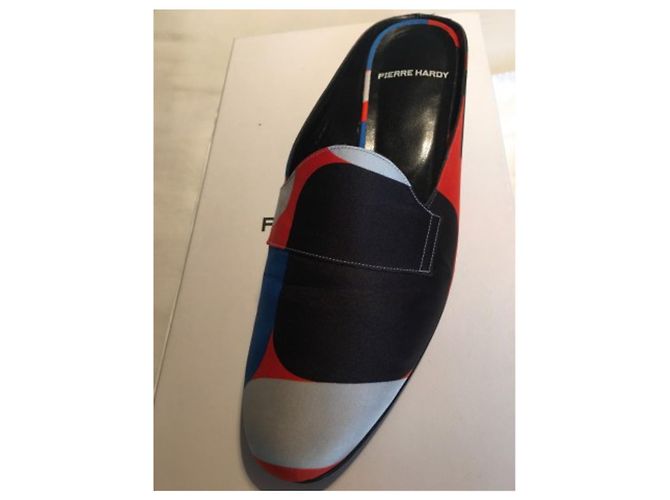 Mule de seda Pierre Hardy Preto Branco Vermelho Azul claro - vista 7