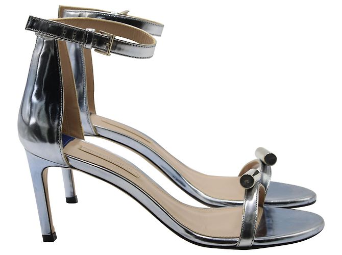 Stuart Weitzman Ankle Strap Open Toe High Heel Sandalen aus silbernem Leder Metallisch - Ansicht 3
