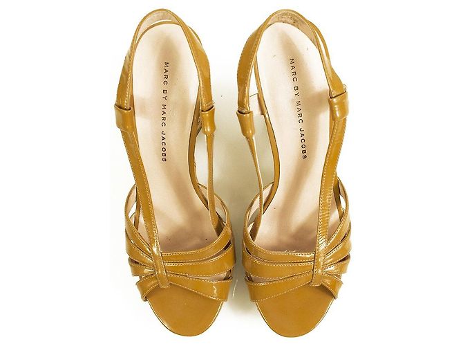 Marc by Marc Jacobs Sandali con plateau e zeppe in sughero in pelle verniciata marrone chiaro ( 37 ) - vista 2