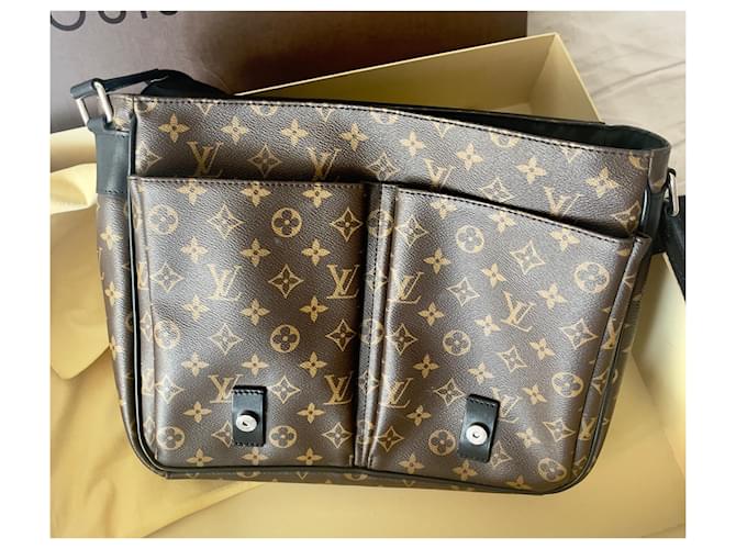 Louis Vuitton Christopher messager Marron - vue 6