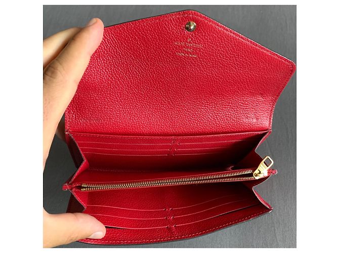 Louis Vuitton Sarah Geldbörse Rotes Empreinte Leder - Ansicht 4