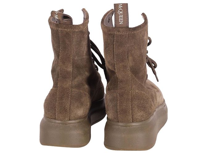 Alexander Mcqueen Combat Boots zum Schnüren in Khaki Wildleder - Ansicht 4