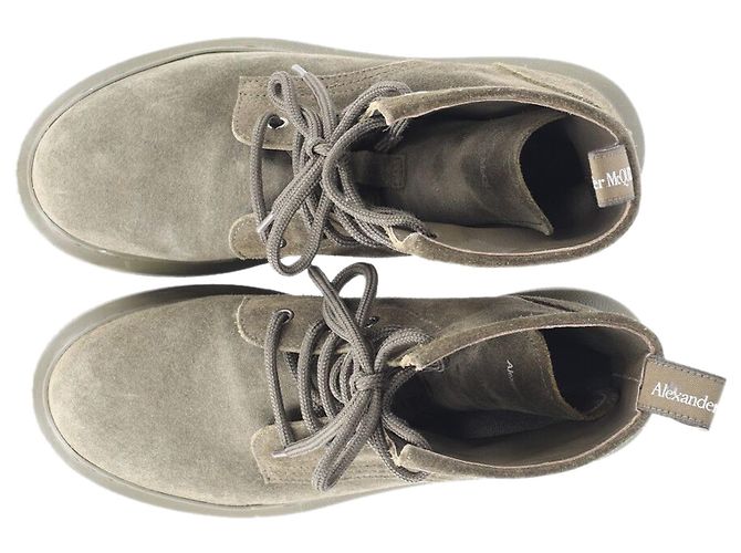 Alexander Mcqueen Combat Boots zum Schnüren in Khaki Wildleder - Ansicht 5
