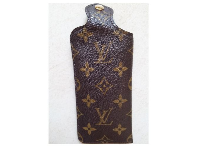 Louis Vuitton Custodia per gli occhiali Beige Marrone scuro - vista 3