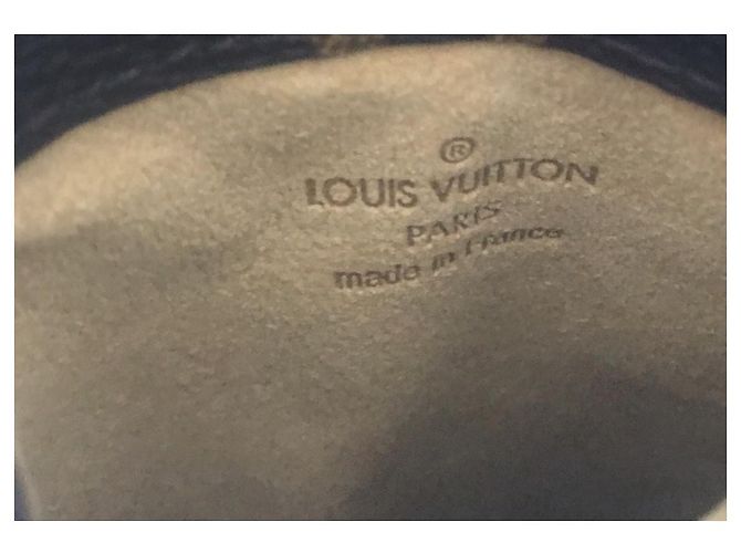 Louis Vuitton Custodia per gli occhiali Beige Marrone scuro - vista 5