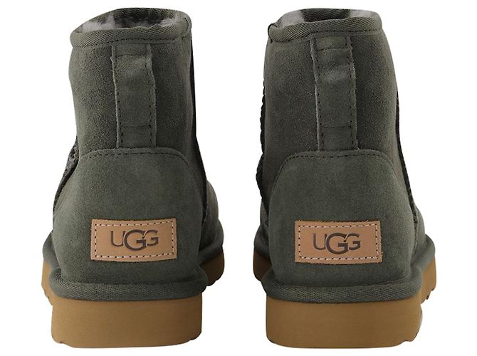 Ugg Mini classica in shearling cachi - vista 3