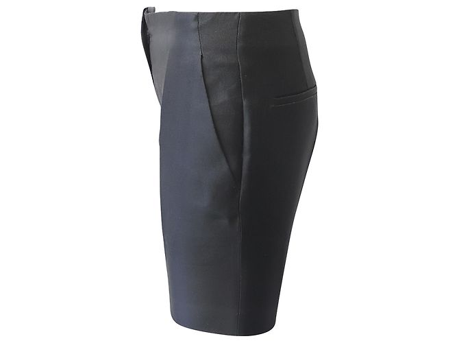 Shorts afunilados Prada em poliéster preto - vista 2