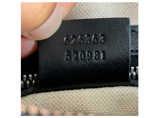 Borsa messenger Gucci GG in pelle nera Nero - vista 9