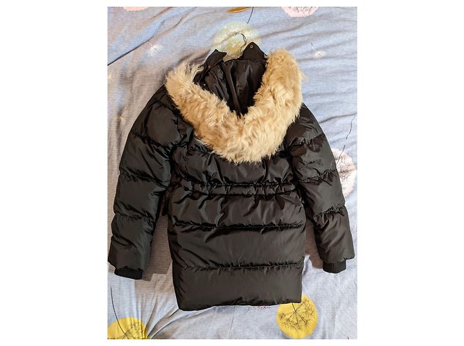 Abrigo acolchado Coach de nailon con capucha de piel de cordero Negro Beige Crudo Coñac - vista 9