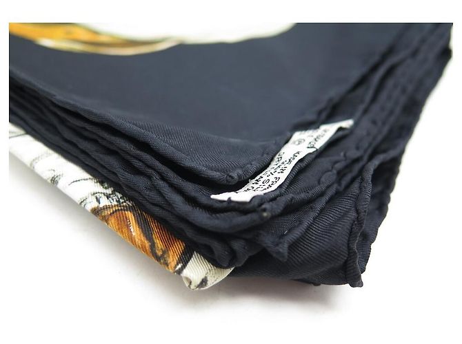 Hermès SCIARPA HERMES SUGLI STIVALI XAVIER DE PORET CARRE 90 Sciarpa seta Nero - vista 9