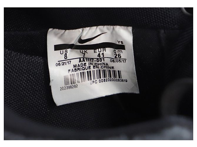 Nike Air Force 1 07 LV8 in camoscio di gomma nera Nero - vista 7