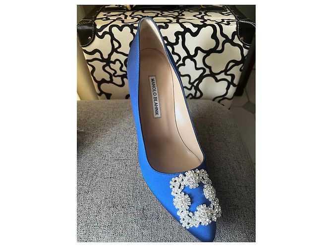 Manolo Blahnik Blue Leather and Silk Heels Size 38 - view 3