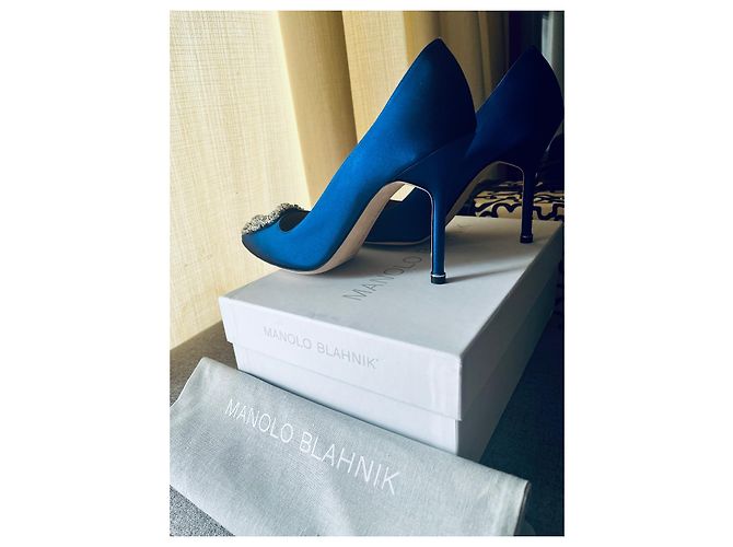 Manolo Blahnik Blue Leather and Silk Heels Size 38 - view 4