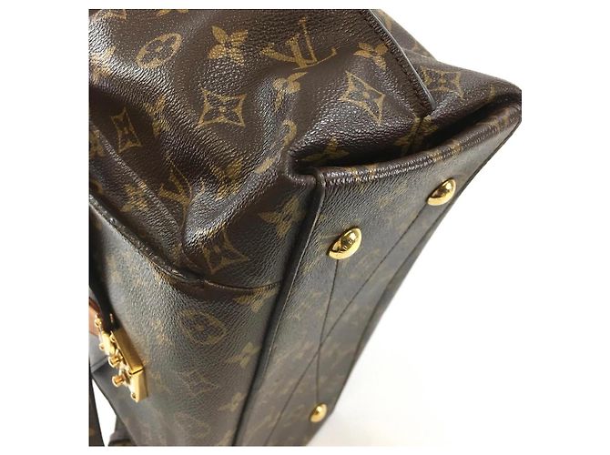Borsa Louis Vuitton Hobe Metis in Pelle Marrone Scuro - vista 3