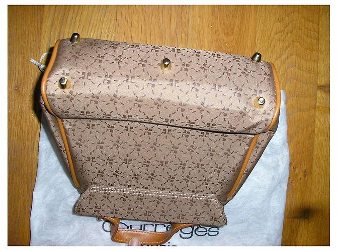Courreges Mini borsa con monogramma in tela e pelle. Beige - vista 2