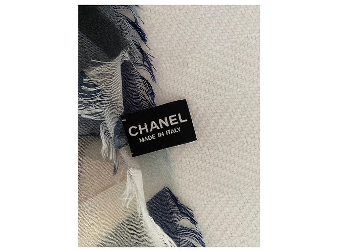 Chanel Kaschmir und Seide Schal Blau Weiß Rosa Pink - Ansicht 5