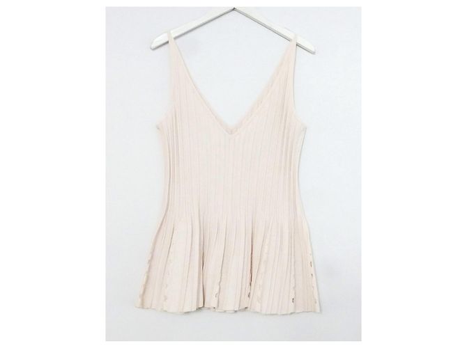 Chanel Spring 2012 Strickweste mit rosa Schößchensaum und Perlenknöpfen Pink - Ansicht 5